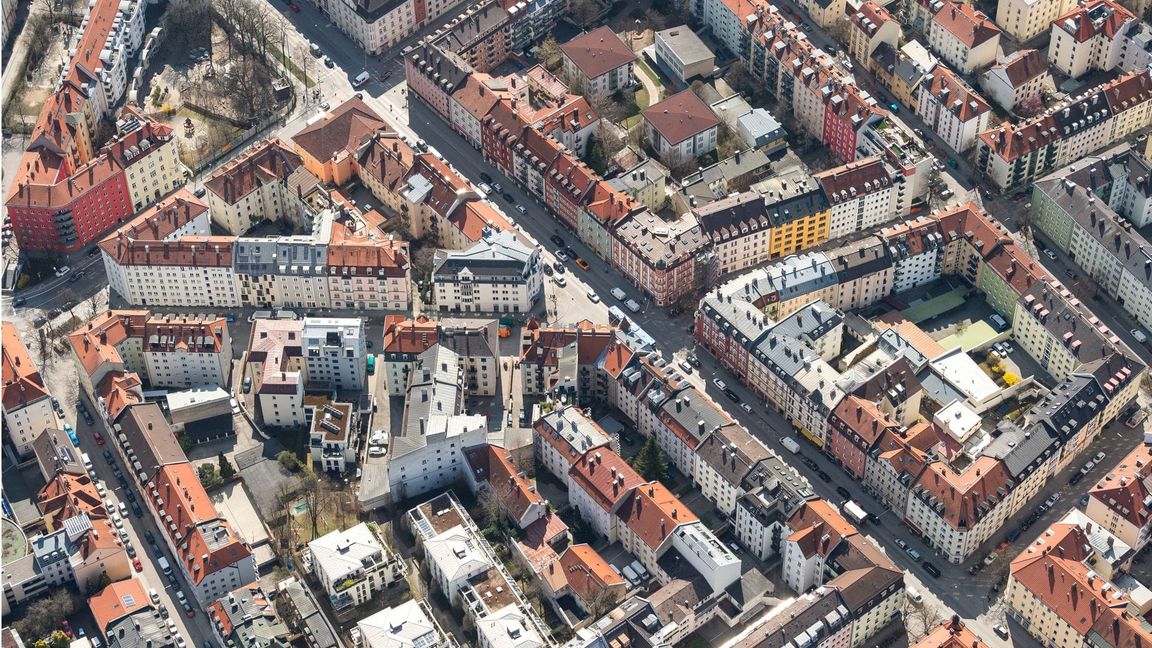 Die Innenstadt von München, fotografiert aus einem Hubschrauber.