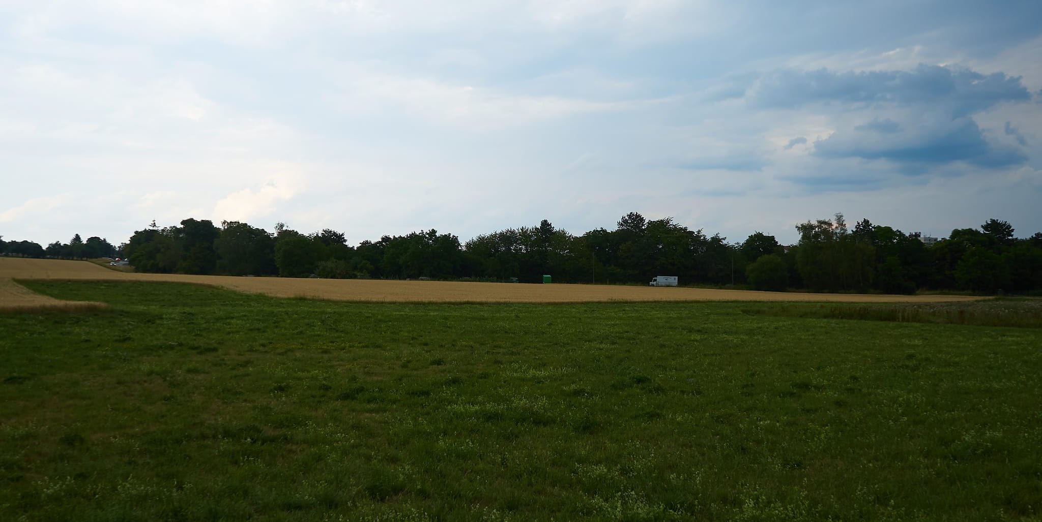 Lage geplantes Rettungszentrum auf  Ackerfläche