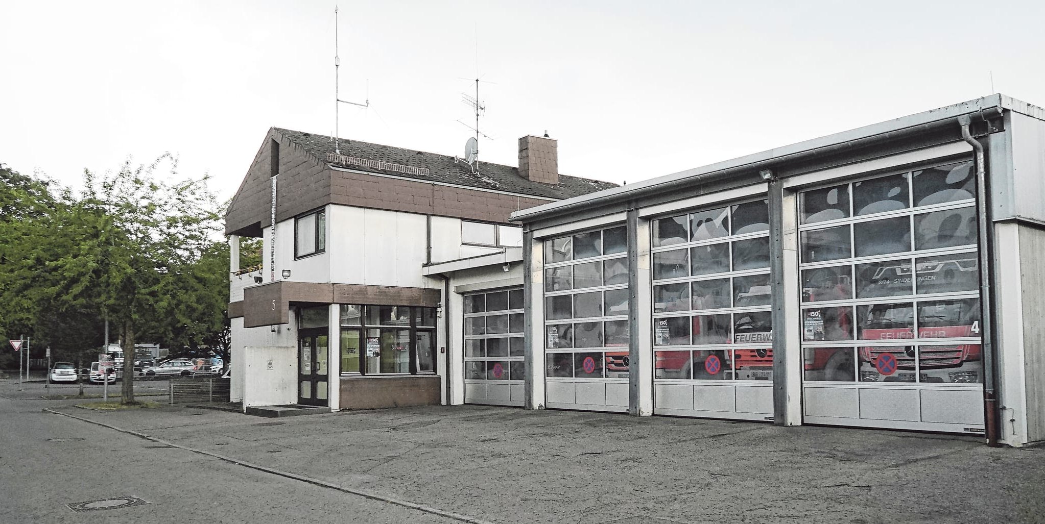 Das Maichinger Feuerwehrhaus in der Kirchturmstraße wird zu klein für die in der Zukunft wartenden Aufgaben.