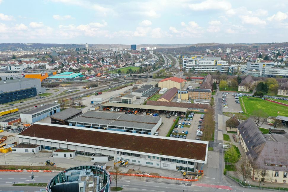 Wegen des Ausbaus der A 81 müssen Technischen Betriebsdienste Böblingen/Sindelfingen 9500 Quadratmeter Fläche ihres Betriebsgeländes abgeben. Um diesen Schwund abzufangen müssen der Bauhof umgebaut und eine 3000 Quadratmeter große Ergänzungsfläche gefunden werden – auch nach drei Jahren Suche ein schwieriges Unterfangen. Bild: Dettenmeyer