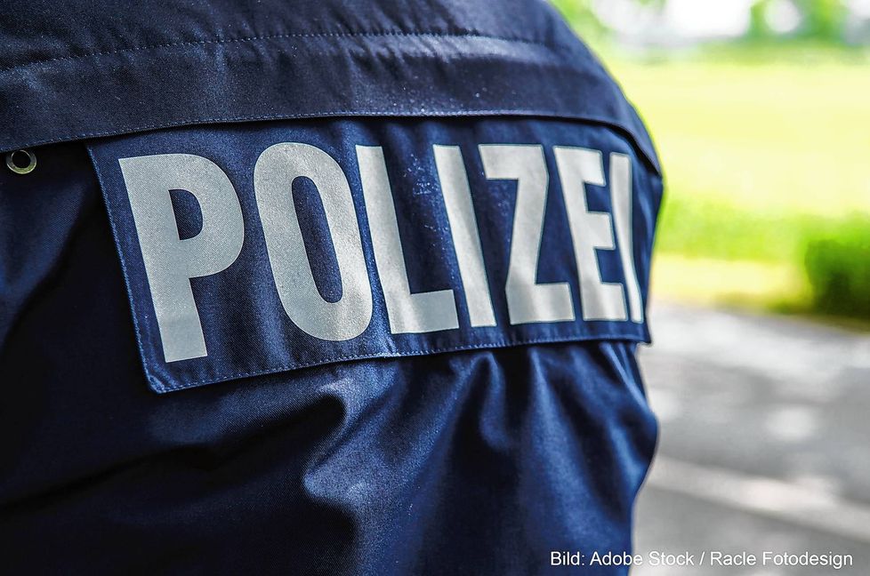 Die Polizei sucht Zeugen.