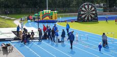 Impressionen vom Mittmachtag am Sonntagmorgen bei der Einweihung des sanierten Floschenstadions in Sindelfingen.