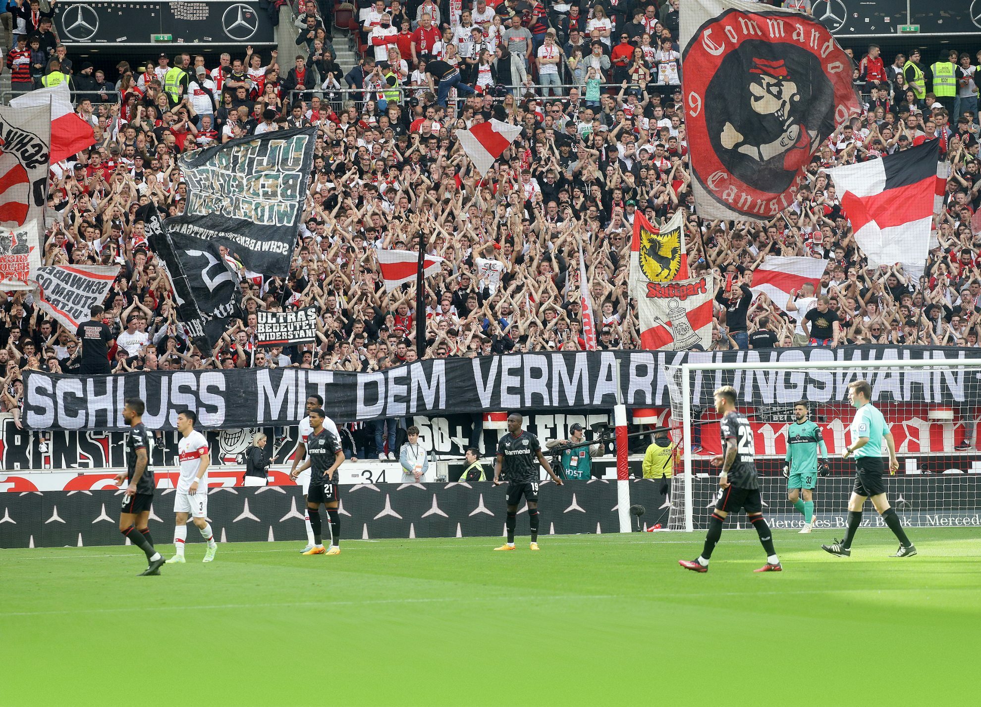 Schluss mit dem Vermarktungswahn: Fans des VfB Stuttgart