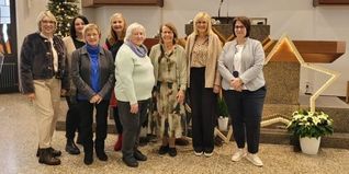 Die Kuchenaktion der Neuapostolischen Kirche in Sindelfingen unterstützt das Café Volle Kanne der Martinskirche.