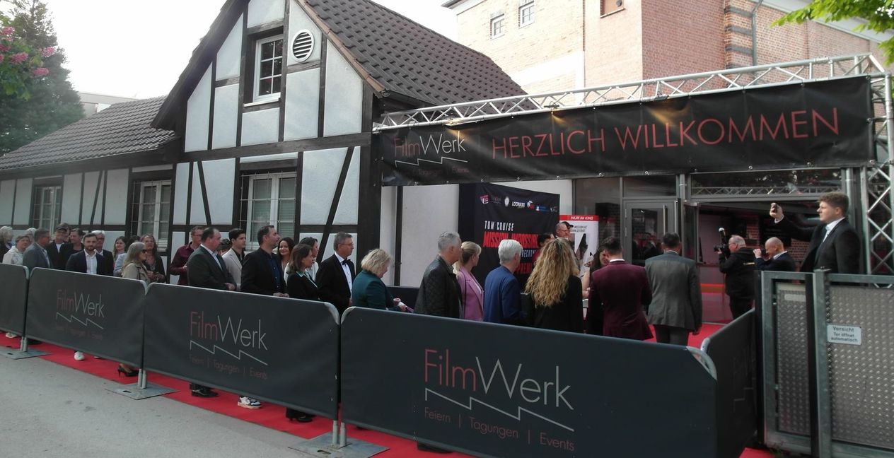 Die Gala-Premiere von „Mission: Impossible - The Final Reckoning“ 
im Böblinger Bärenkino war mit knapp 140 Gästen restlos ausverkauft.