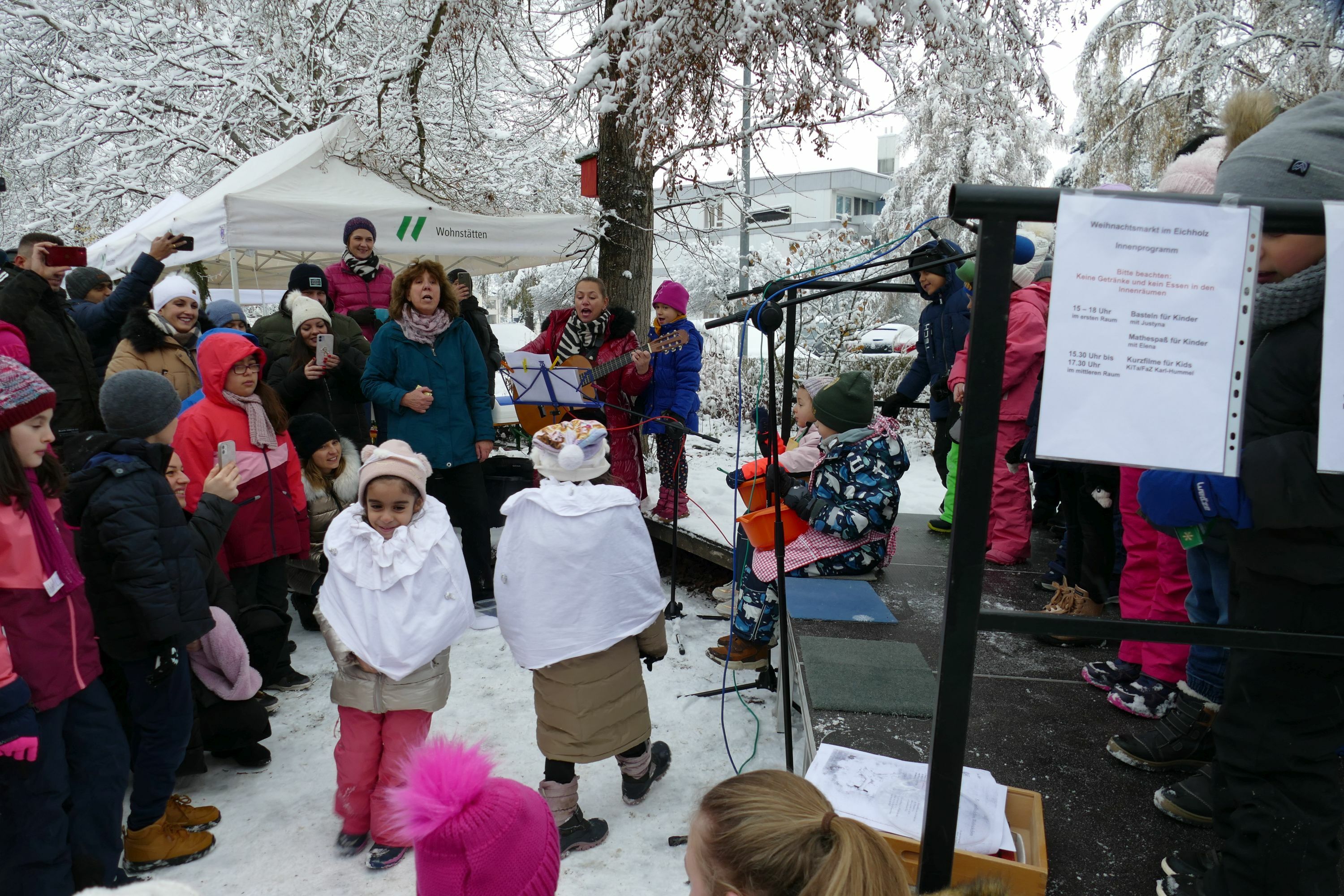 Ein Spaß für Groß und Kein ist der Weihnachtsmarkt im Sindelfinger Eichholz. Bild: Lück