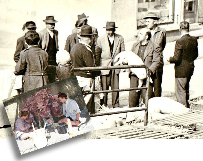 Mit ihrem Gemälde erinnern Léoni Eckstein (links) und Michaela Steichele an den Ferkelmarkt. Das Foto aus den sechziger Jahren stammt von Lieselotte Bengel, die im Haus Untere Burggasse mit Blick auf den Ferkelmarkt aufwuchs.	Bilder: Staber/z