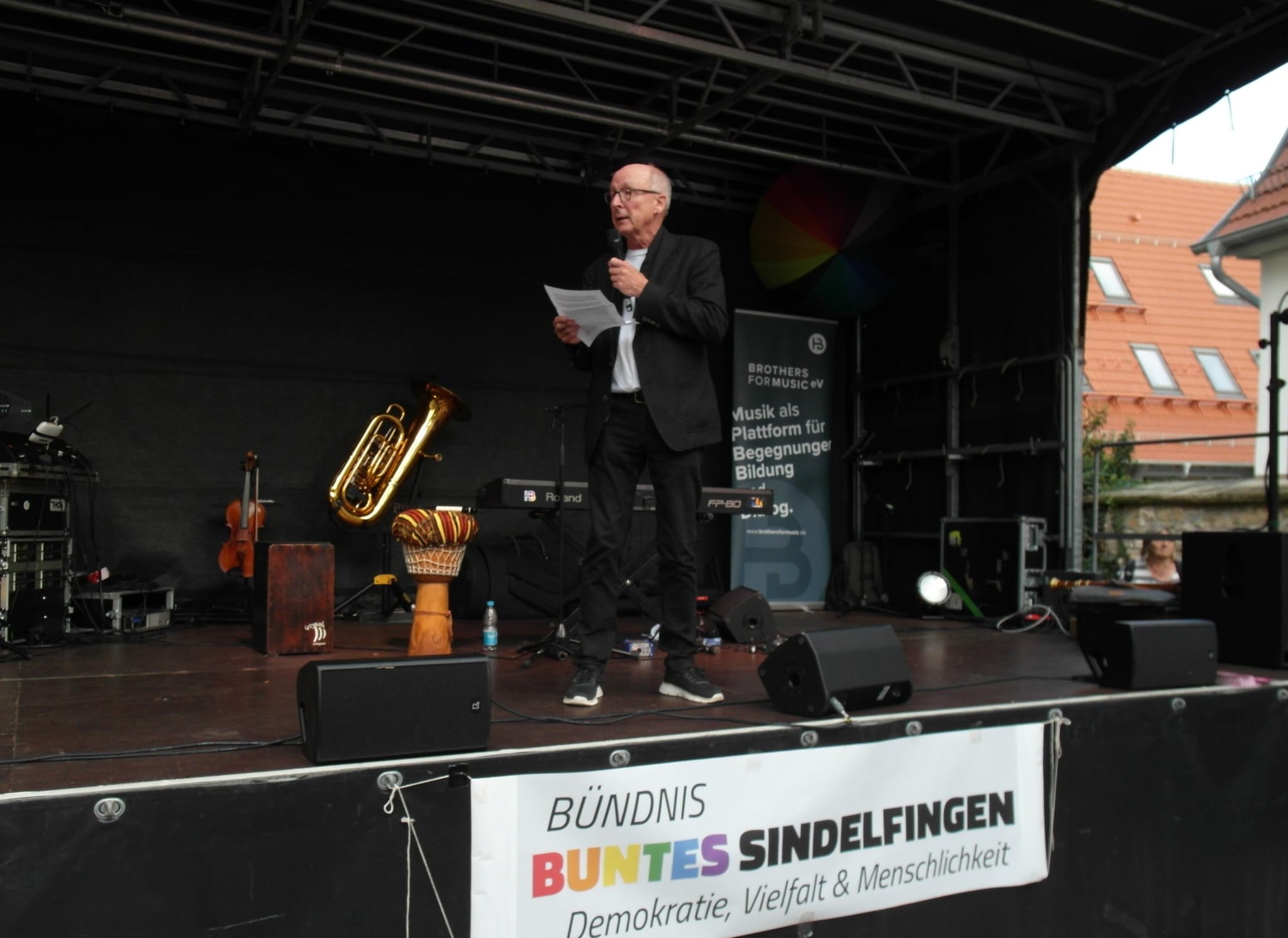 Stadthistoriker Horst Zecha war einer der Redner bei der Kundgebung.