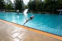 Viel Spaß für Mensch und Tier beim Hundeschwimmen in Sindelfingen.