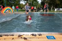 Viel Spaß für Mensch und Tier beim Hundeschwimmen in Sindelfingen.