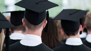 Die höchste Bachelorabschlussquote gibt es nach acht Semestern bei den Rechts-, Wirtschafts- und Sozialwissenschaften, die niedrigste bei den Geisteswissenschaften. (Archivbild)