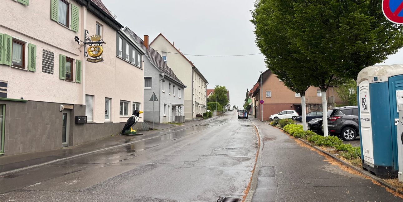 Die Altdorfer Straße wird in zwei Bauabschnitten saniert.