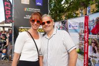 Voller Marktplatz und klasse Stimmung beim zweiten Abend von "Sindelfingen rockt mit der Band "True Collins".