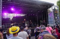 Voller Marktplatz und klasse Stimmung beim zweiten Abend von "Sindelfingen rockt mit der Band "True Collins".
