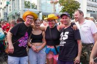 Voller Marktplatz und klasse Stimmung beim zweiten Abend von "Sindelfingen rockt mit der Band "True Collins".