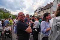 Voller Marktplatz und klasse Stimmung beim zweiten Abend von "Sindelfingen rockt mit der Band "True Collins".