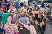 Voller Marktplatz und klasse Stimmung beim zweiten Abend von "Sindelfingen rockt mit der Band "True Collins".