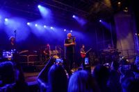 Voller Marktplatz und klasse Stimmung beim zweiten Abend von "Sindelfingen rockt mit der Band "True Collins".