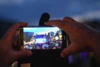 Voller Marktplatz und klasse Stimmung beim zweiten Abend von "Sindelfingen rockt mit der Band "True Collins".