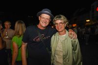 Voller Marktplatz und klasse Stimmung beim zweiten Abend von "Sindelfingen rockt mit der Band "True Collins".