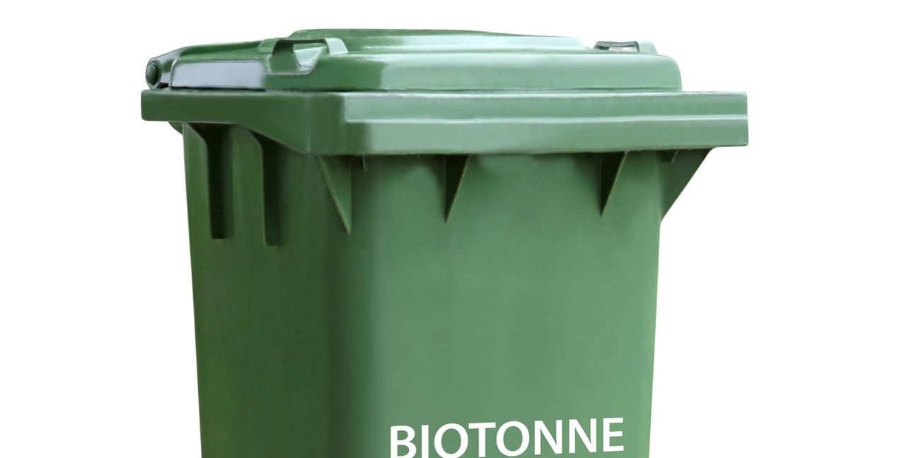 In die Biotonne gehören nur Bioabfälle. Bild: Achim Banck/Adobe Stock