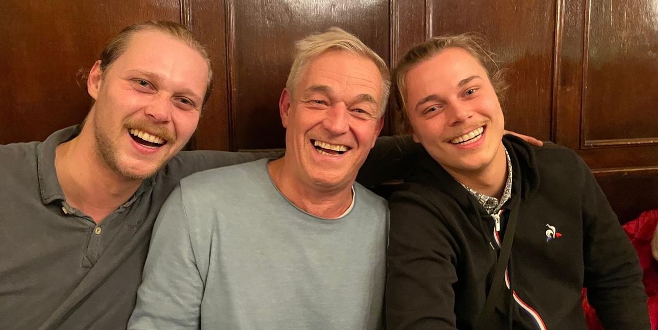 Vincenz Deckert mit seinen Söhnen Fredrik und Domenik.