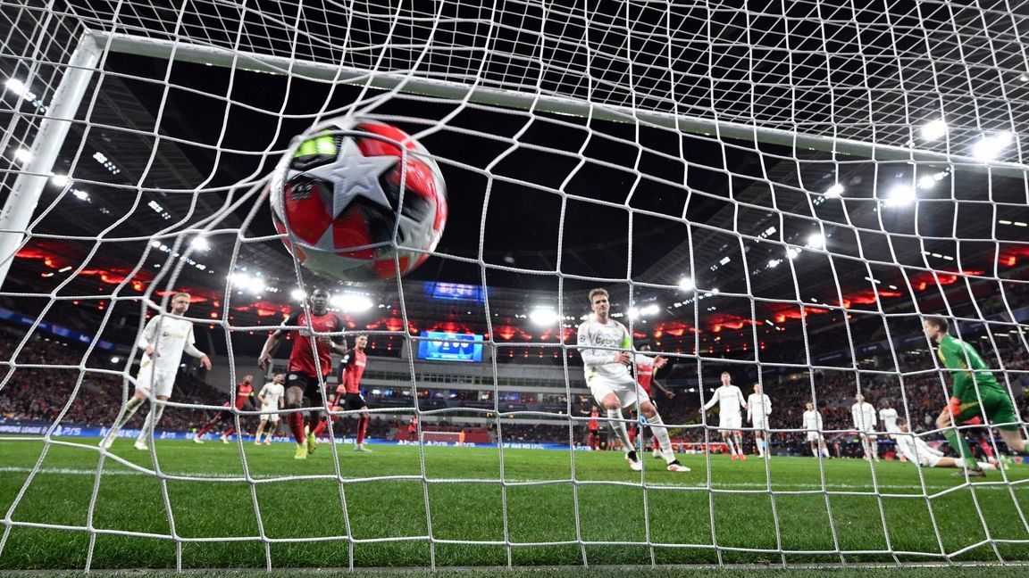 Bayer Leverkusen umgeht durch das 2:0 gegen Sparta Prag die Playoffs und steht direkt im Achtelfinale.