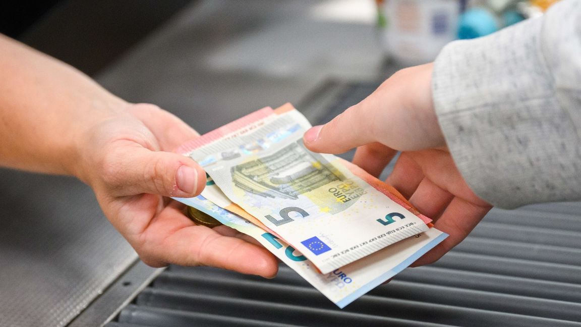 Die Inflation in Deutschland hat zum Jahresende weiter an Tempo gewonnen.