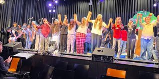 Das Musical „Das Schlaraffentheater“ an der Albert-Schweitzer-Realschule war für alle Beteligten ein voller Erfolg.