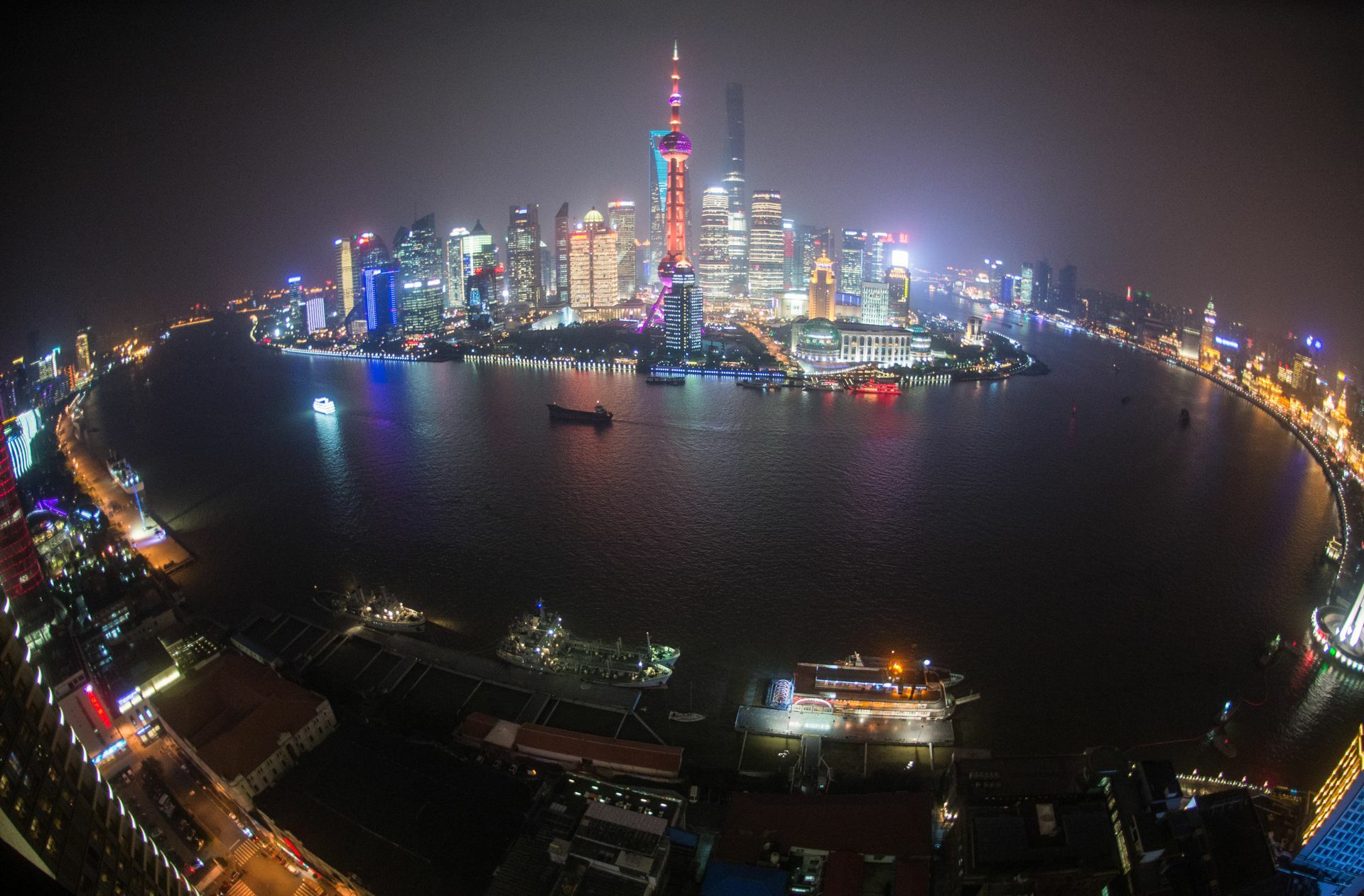 Nicht nur in Schanghai warten die Menschen darauf, wieder zu reisen. Foto: dpa/Ole Spata