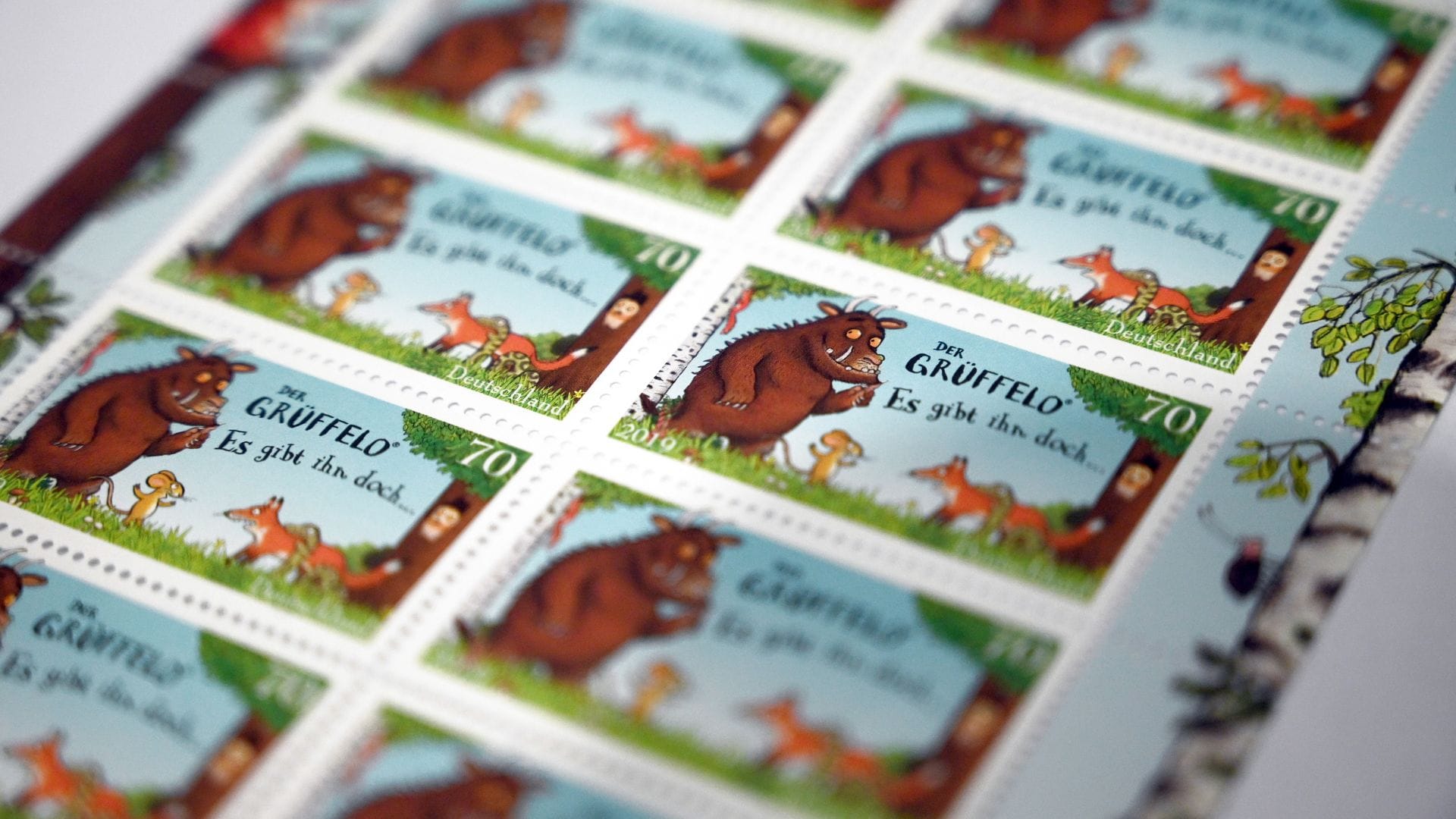 Selbst eine Briefmarke wurde dem "Grüffelo" bereits gewidmet. (Archivbild)