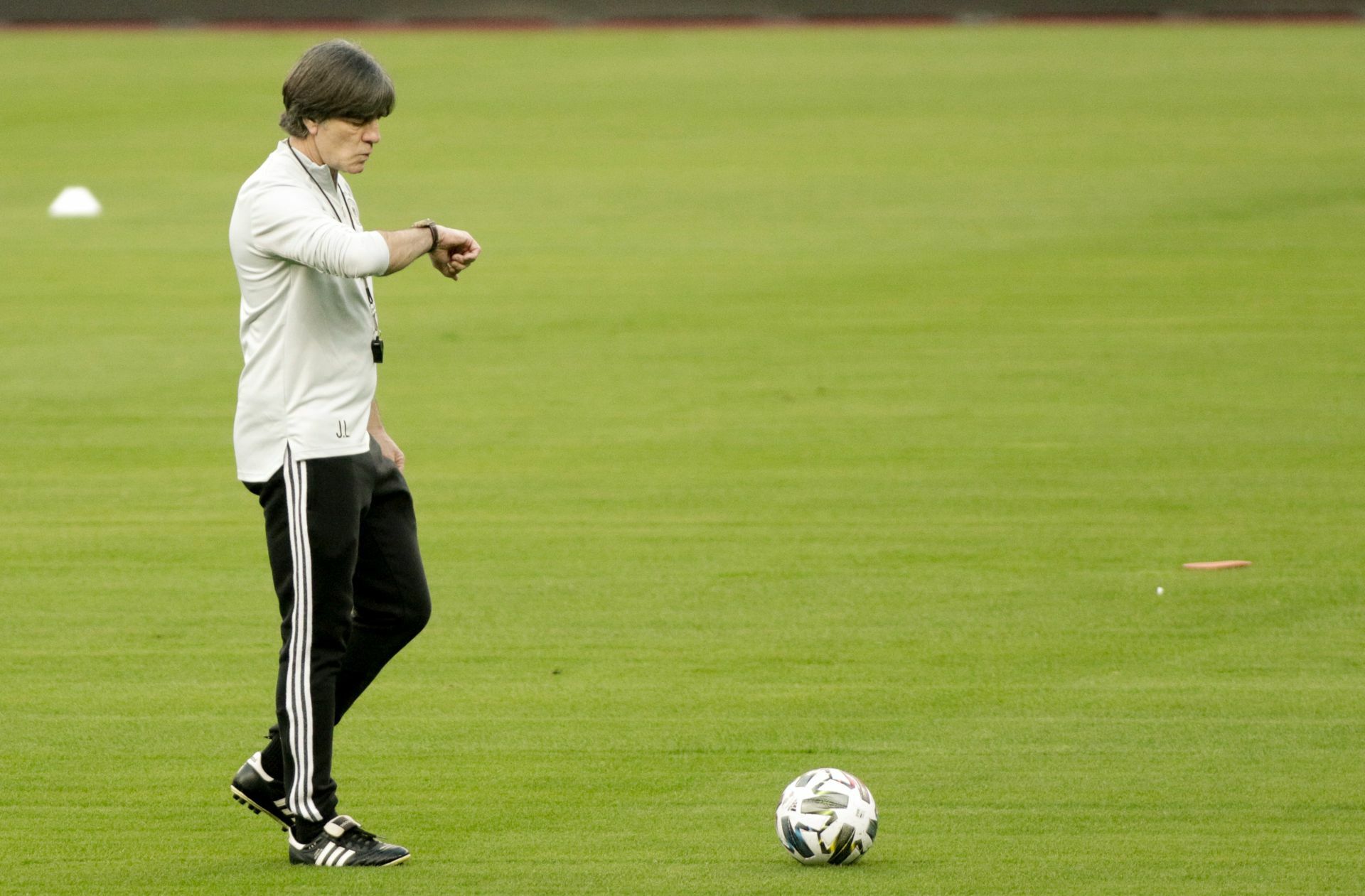 Seine Zeit als Bundestrainer läuft bald ab: Joachim Löw Foto: dpa/Daniel Gonzales Acuna