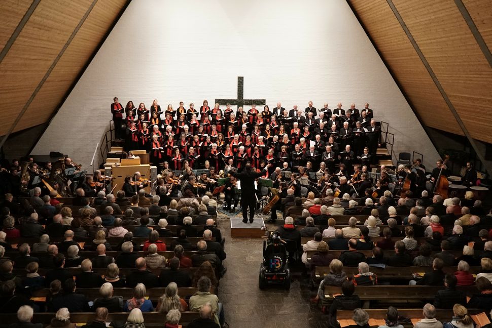 Unter anderem der Chor der Johanneskirche selbst singt am Sonntag beim großen Konzert unter dem Motto „Himmelsglanz“.    Bild: Heiden/A