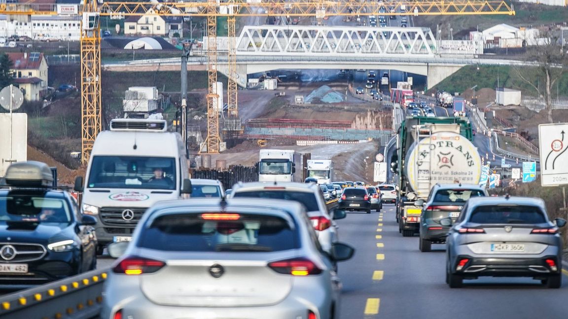 Auf der A8 bei Pforzheim staut es sich fast täglich.