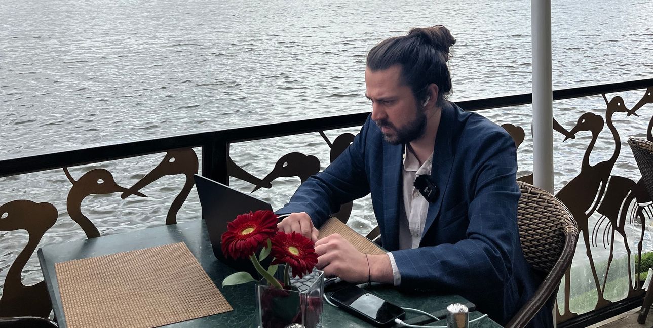 Digitales Interview in Kairo.Bild: z