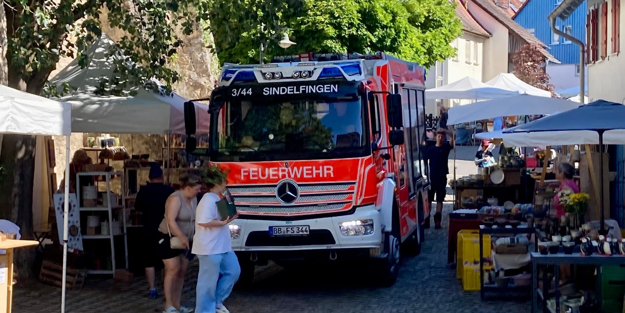 Sicherheit geht vor, Darmsheimer Feuerwehr prüft am Morgen die Rettungswege.