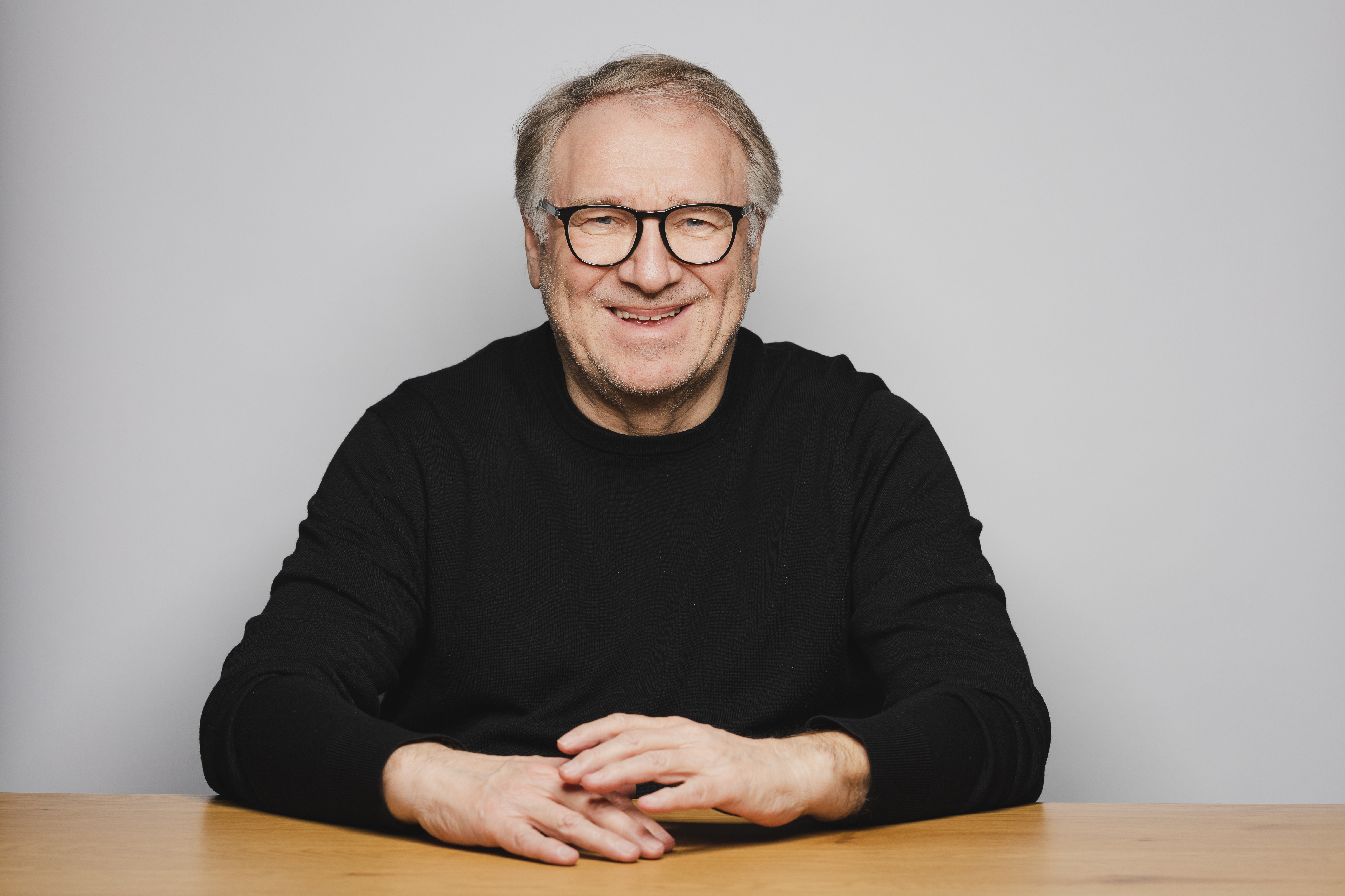 Offen, herzlich, meinungsstark: So ist Jürgen Haar bei Kollegen und Lesern bekannt und beliebt. Bild: Fotoknobi