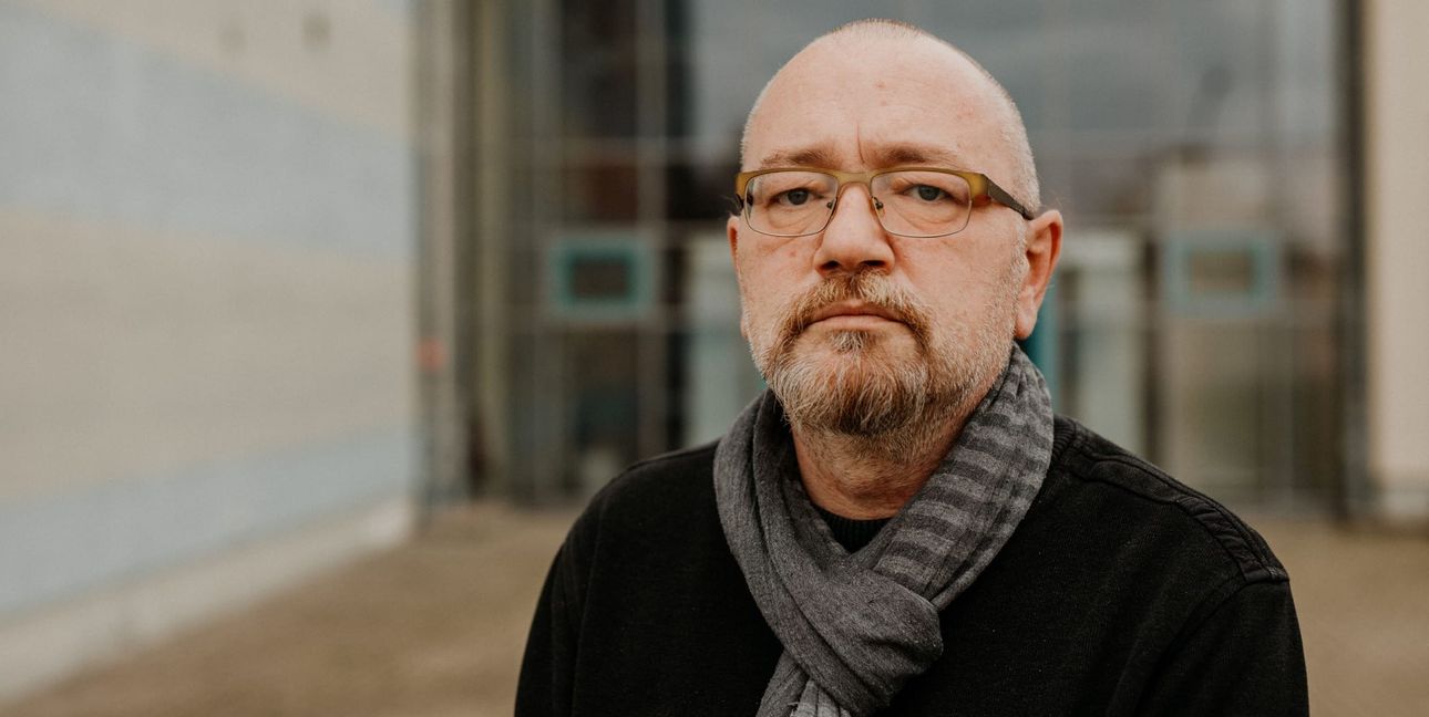 Andreas Hillger hat die Texte für Sprecher, Chor nd Spopransolistin zum Morgenstern-Oratorium verfasst. Bild: Heiden