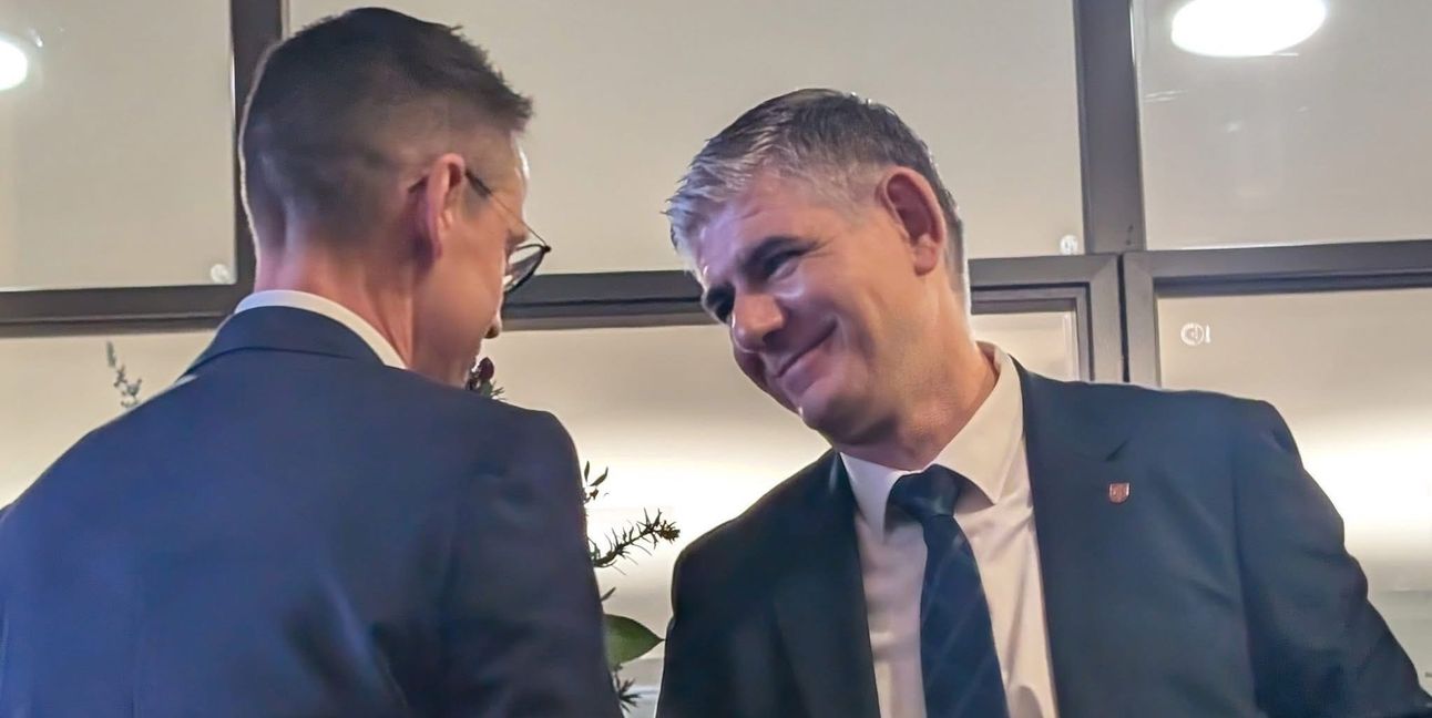 Der erste Gratulant war der Erste Beigeordnete Jean-Remy Planche.