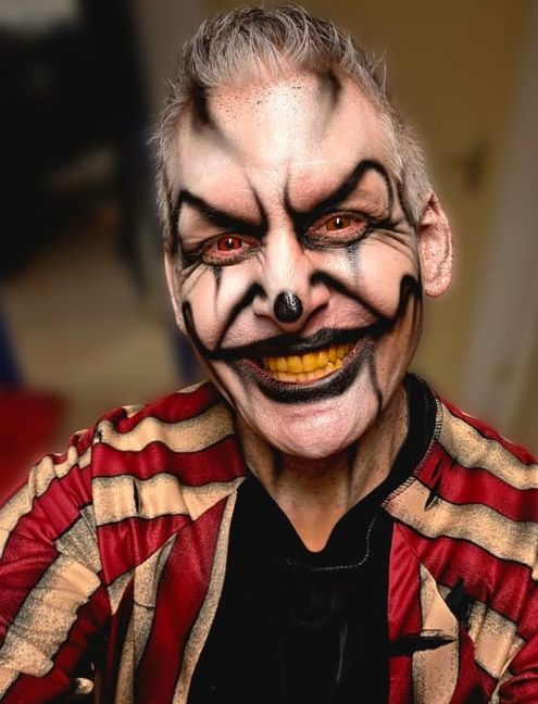 SZ/BZ-Redakteur Dennis Klemm lebt Halloween.