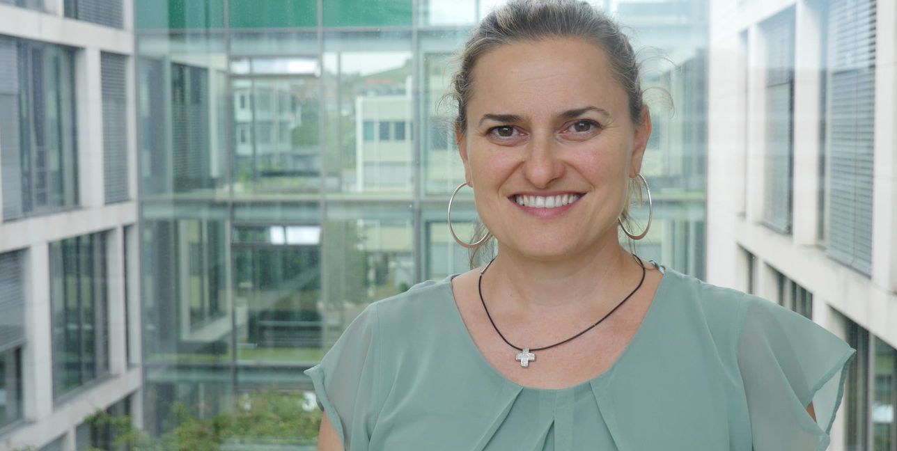 Wassiliki Babel erklärt die Vorteile der elektronischen Patientenakte.