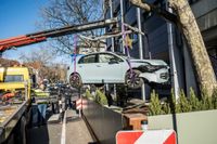 Ein 89-jähriger Autofahrer verursachte am Montagvormittag am Sindelfinger Marktplatz einen schweren Unfall.