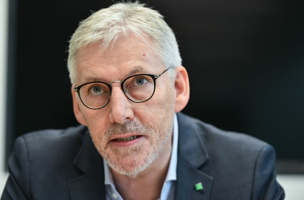 Landrat Helmut Riegger geht bei der Öffnungsstrategie eigene Wege. Foto: Lichtgut/Leif Piechowski