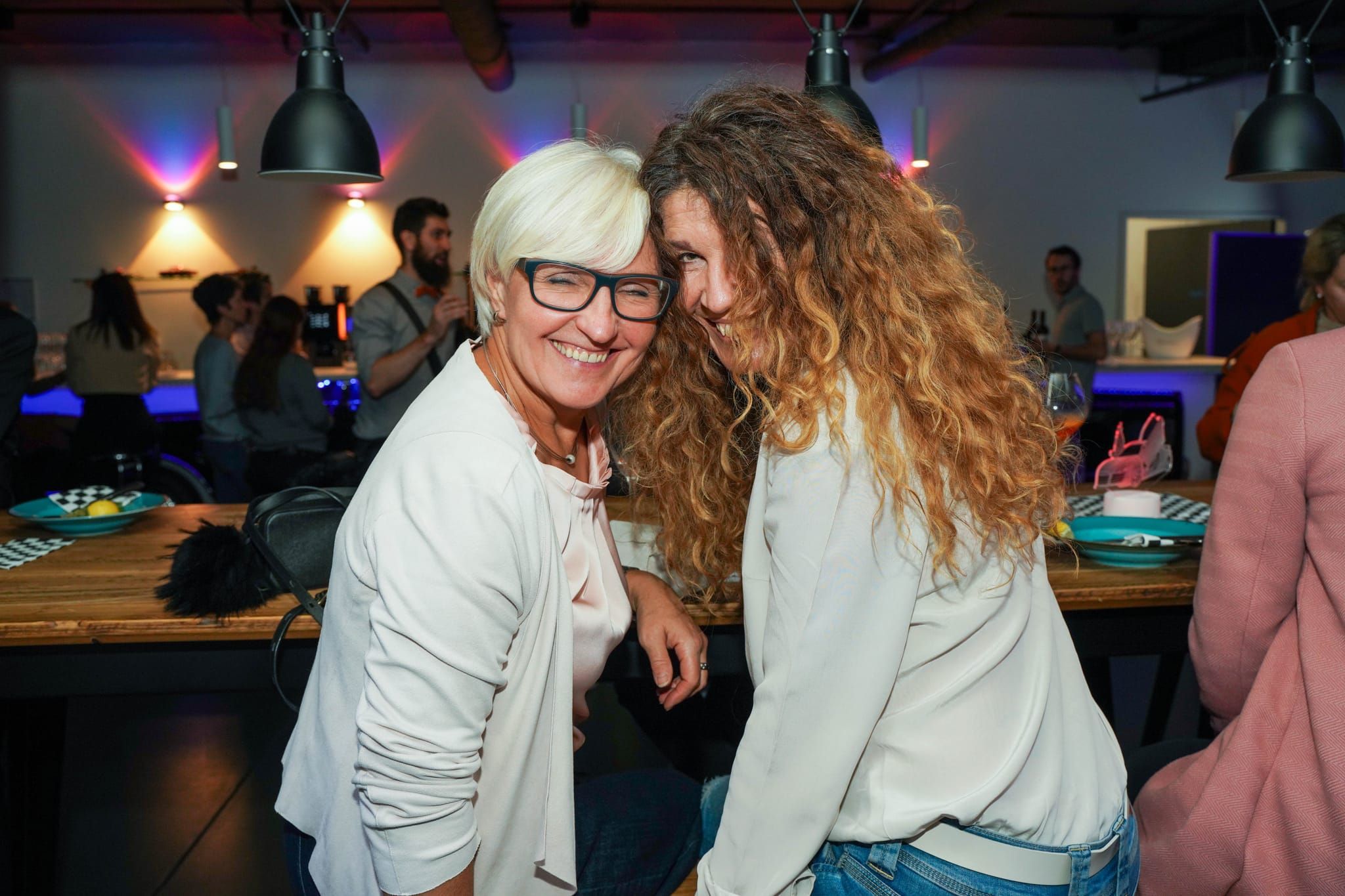 Gute Laune bei der After-Work-Party im Böblinger V8-Hotel.