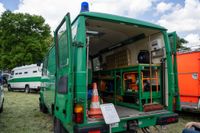 Das Blaulichtfest bot Blaulichtgottesdienst, Konzert, Kinderprogramm, Vorführungen, Solitude-Rundfahrt mit aktuellen und Oldtimer-Einsatzfahrzeugen.