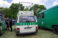 Das Blaulichtfest bot Blaulichtgottesdienst, Konzert, Kinderprogramm, Vorführungen, Solitude-Rundfahrt mit aktuellen und Oldtimer-Einsatzfahrzeugen.