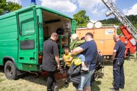 Das Blaulichtfest bot Blaulichtgottesdienst, Konzert, Kinderprogramm, Vorführungen, Solitude-Rundfahrt mit aktuellen und Oldtimer-Einsatzfahrzeugen.