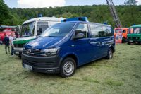 Das Blaulichtfest bot Blaulichtgottesdienst, Konzert, Kinderprogramm, Vorführungen, Solitude-Rundfahrt mit aktuellen und Oldtimer-Einsatzfahrzeugen.