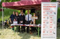 Das Blaulichtfest bot Blaulichtgottesdienst, Konzert, Kinderprogramm, Vorführungen, Solitude-Rundfahrt mit aktuellen und Oldtimer-Einsatzfahrzeugen.