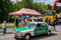 Das Blaulichtfest bot Blaulichtgottesdienst, Konzert, Kinderprogramm, Vorführungen, Solitude-Rundfahrt mit aktuellen und Oldtimer-Einsatzfahrzeugen.